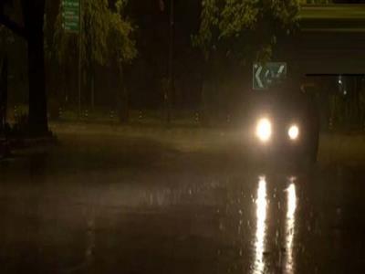 Delhi wakes up to heavy rainfall, IMD predicts more rain for next two hours