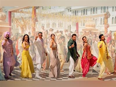 'Khel Khel Mein': Akshay-Vaani, Taapsee-Ammy groove to Punjabi track 'Hauli Hauli', don't miss out Fardeen Khan's Heyy Babyy step
