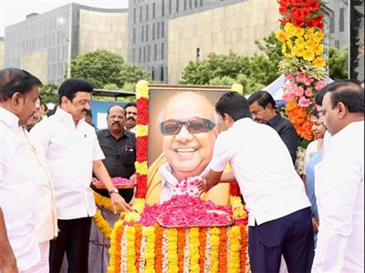 Tamil Nadu CM pays tribute to M. Karunanidhi on his 6th death anniversary