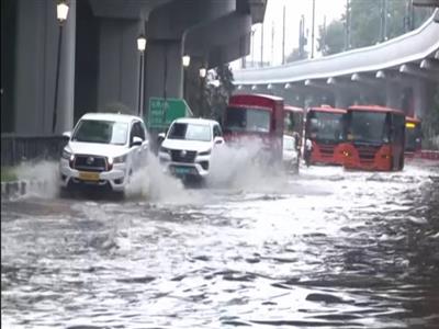 Parts of Delhi face water logging, traffic congestion, following heavy rain