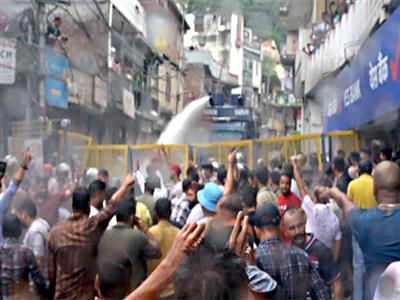 After Sanjauli protests break out in Mandi over alleged illegal mosque construction, water cannon used to disperse crowd