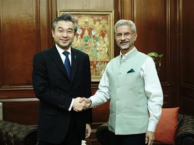 Jaishankar receives Japan envoy for farewell call