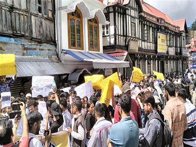 Unemployed youth march towards Himachal secretariat, demanding immediate filling of vacant Government posts