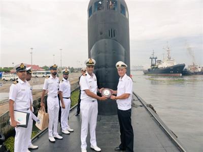 Russian submarine Ufa docks in Kochi for business call