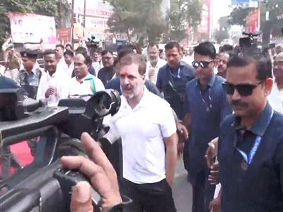 UP: Rahul Gandhi inaugurates Shaheed Chowk, Degree College Chauraha in Raebareli