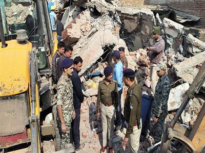 MP: 2 people die, 2 fear trapped, 5 injured as three houses collapsed after explosion in Morena; rescue operation underway