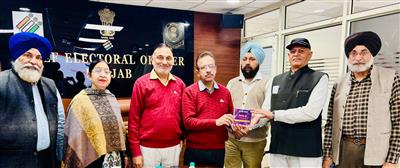 Punjab Additional CEO Harish Nayar hand over draft electoral roll of Dera Baba Nanak, Chabbewal, Gidharbaha and  Barnala  to representatives of political parties