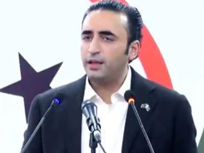 Bilawal Bhutto questions Imran Khan's agitational politics, Tehreek-e-Insaf party blames Pakist govt for firing on cadre during protests