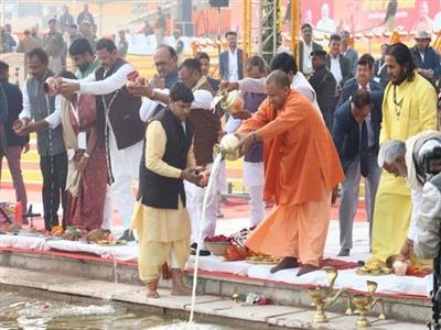 Maha Kumbh 2025: UP CM Yogi inspects grand Tent City in Arail, emphasizes public convenience