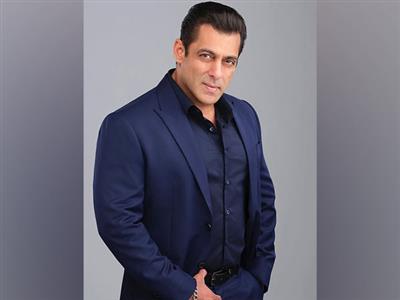 Salman Khan rings in 59th birthday with heartfelt wishes from film fraternity