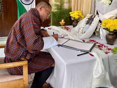 Tshering Tobgay expresses gratitude for Manmohan Singh's role in launching Bhutan's 11th Five Year Plan