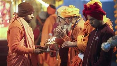 Maha Kumbh: Devotees bring digital darshan of Triveni Sangam to elderly relatives