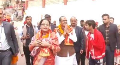 Union Minister Shivraj Singh Chouhan offers prayers at Kamakhya temple in Guwahati