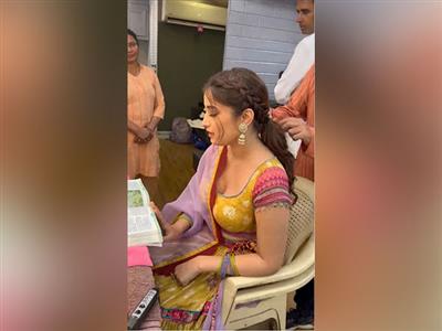 'Azaad': Check out Rasha Thadani's viral study session amidst her busy shooting schedule