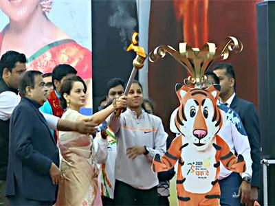 Nitin Gadkari, Kangana Ranaut kick off 7th Khasdar Krida Mahotsav in Nagpur