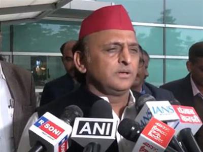 Akhilesh Yadav, Kejriwal train guns on BJP over alleged disparaging remark by party spokesperson