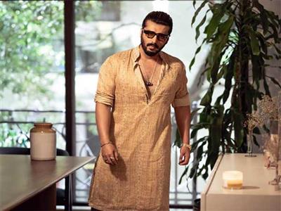 Saif Ali Khan attacked: Arjun Kapoor urges all to 