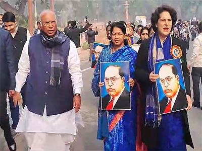 Priyanka Gandhi, Mallikarjun Kharge leave for Belagavi to attend 'Jai Bapu, Jai Bhim' rally