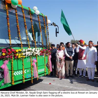 Chief Minister flags off 5 AC electric buses for Rewari residents