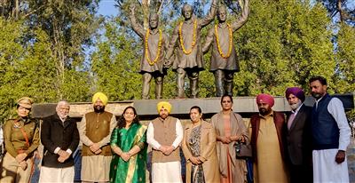 On 76th Republic Day, Cabinet Minister Harbhajan Singh ETO Unfurls National Flag in Ferozepur