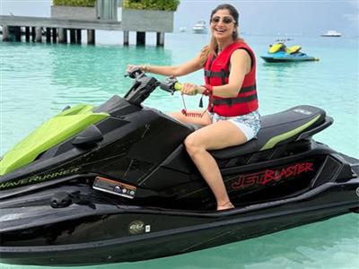 Jet skiing, sushi making, submarine adventure...Shilpa Shetty shares pics of her Maldives vacation