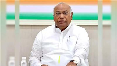 Congress President Kharge blames poor arrangements, VIP culture for Maha Kumbh stampede