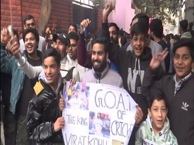 Virat Kohli mania grips Delhi as fans flock to Arun Jaitley Stadium for Ranji Trophy match