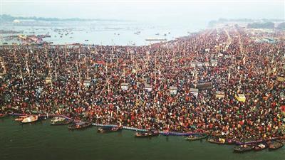 Prayagraj: Devotees throng Triveni sangam on Magh Purnima