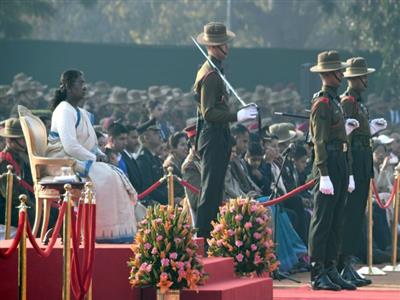 President Murmu witnesses inaugural show of Change of Guard Ceremony in new format