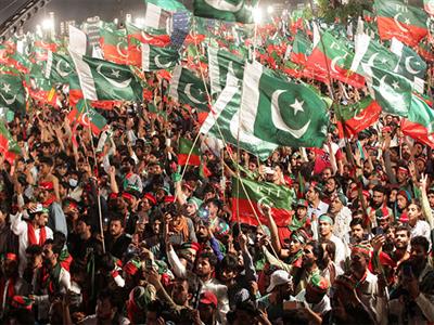 Pakistan Tehreek-e-Insaf again requests permission to hold public gathering at Minar-i-Pakistan