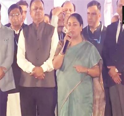 Delhi CM Rekha Gupta attends 'Holi Milan Samaroh', announces Yamuna ferry service