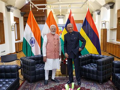 PM Modi, Mauritius counterpart Ramgoolam agree to facilitate trade settlements in local currencies