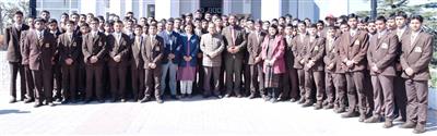 Auckland House School students meet assembly speaker, engage in parliamentary discussion